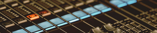 mastering analog ve dijital farkı, analog mikser fader görseli